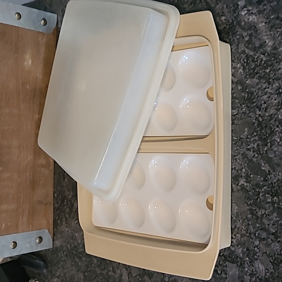 Tupperware Complete Set Deviled Egg Carrier/Container - Picture 1 of 11